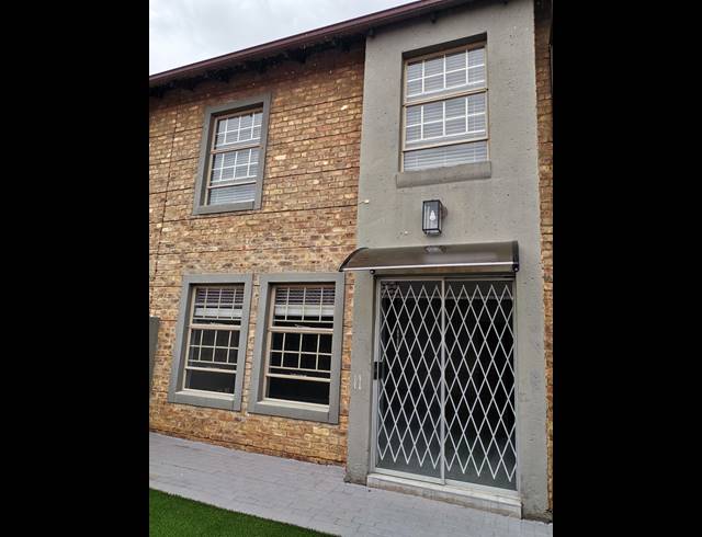 3 BEDROOM DUPLEX FOR SALE IN MONTANA